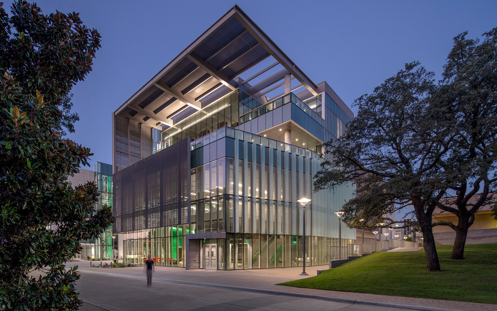 University of Texas at Dallas Engineering Building SmithGroup